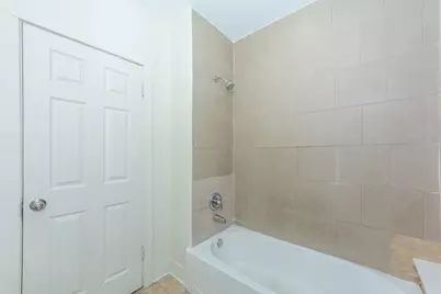 56 W 76th Street, Chicago, IL 60620 - Photo 18