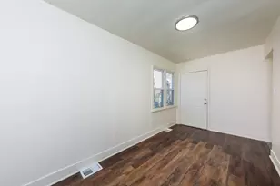 56 W 76th St, Chicago, IL 60620 - Photo 12