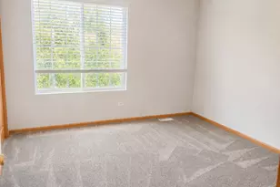 1462 Glen Ellyn Rd, Glendale Heights, IL 60139 - Photo 12