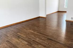 1462 Glen Ellyn Rd, Glendale Heights, IL 60139 - Photo 2