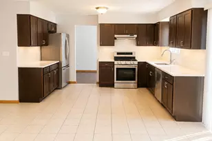 1462 Glen Ellyn Rd, Glendale Heights, IL 60139 - Photo 6