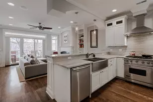3315 N Seminary Ave, Chicago, IL 60657 - Photo 8