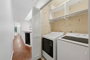4268 W Harrington Ln, Chicago, IL 60646 - Photo 24