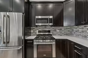 2813 S Grove St, Chicago, IL 60608 - Photo 6