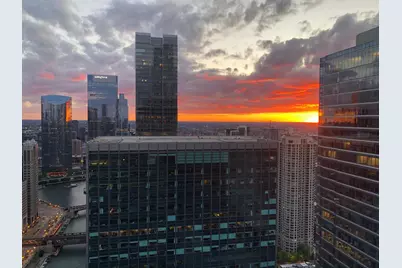 300 N State Street #5903, Chicago, IL 60654 - Photo 12