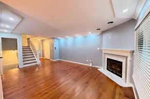 16728 Sheridan's Trail, Orland Park, IL 60467 - Photo 2