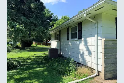 879 E Honeywell Avenue, Hoopeston, IL 60942 - Photo 2