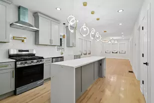 5218 W 55th St, Chicago, IL 60638 - Photo 8