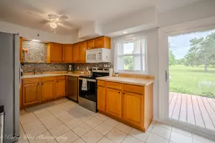 108 Shirley Ave, Rochelle, IL 61068 - Photo 8