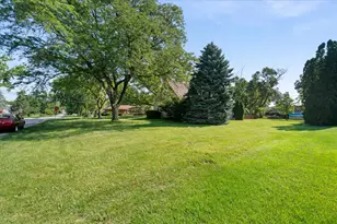 16W661 White Pine Rd, Bensenville, IL 60106 - Photo 30