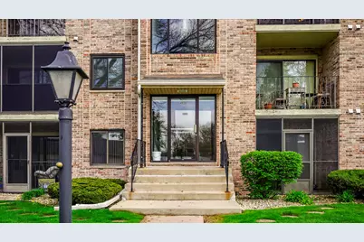 4926 134th Street #210, Crestwood, IL 60418 - Photo 2