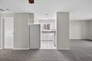 716 W 65th St, Westmont, IL 60559 - Photo 6
