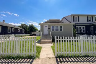 1045 W 104th Pl, Chicago, IL 60643 - Photo 2