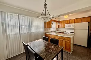 10749 S Harlem Ave, Worth, IL 60482 - Photo 2