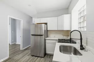 16 E 118th Pl, Chicago, IL 60628 - Photo 4