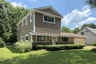 967 Cardiff Dr, Crystal Lake, IL 60014 - Photo 1