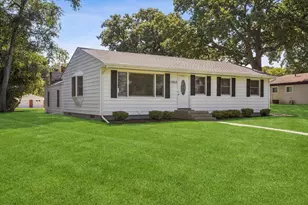 25012 S Fryer St, Channahon, IL 60410 - Photo 2