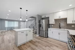 106 Well St, Park Forest, IL 60466 - Photo 8