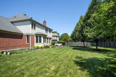 1927 Alexandra Court, Northbrook, IL 60062 - Photo 30