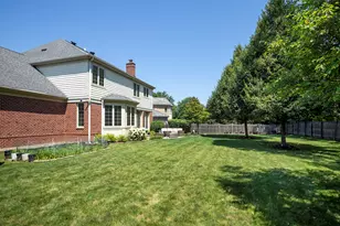 1927 Alexandra Ct, Northbrook, IL 60062 - Photo 30