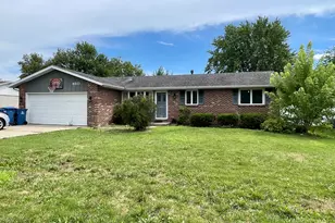 480 W Bethel Dr, Bourbonnais, IL 60914 - Photo 1