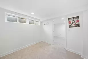 683 Sandy Ln, Des Plaines, IL 60016 - Photo 24