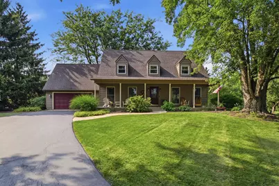 39W150 Adobe Ridge, Elgin, IL 60124 - Photo 2