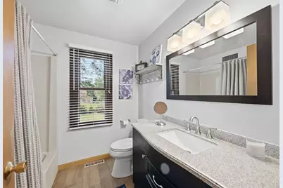 39W150 Adobe Ridge, Elgin, IL 60124 - Photo 24