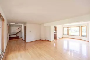 732 Jamestowne Rd, Sleepy Hollow, IL 60118 - Photo 2