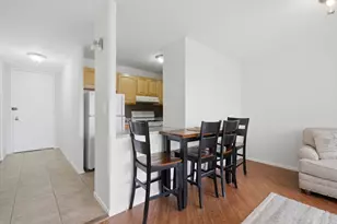 2605 S Indiana Ave, Chicago, IL 60616 - Photo 12