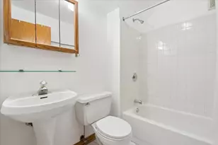 4453 N Dover St, Chicago, IL 60640 - Photo 4