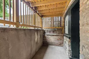 4453 N Dover St, Chicago, IL 60640 - Photo 10