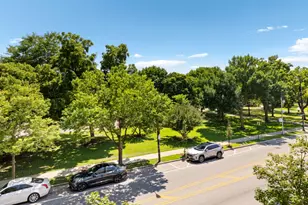 2712 W Montrose Ave, Chicago, IL 60618 - Photo 14