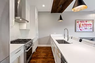 2712 W Montrose Ave, Chicago, IL 60618 - Photo 8