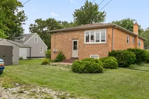 8901 Austin Ave, Oak Lawn, IL 60453 - Photo 4