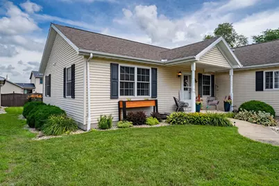 503 W Randolph Street #D, Heyworth, IL 61745 - Photo 1