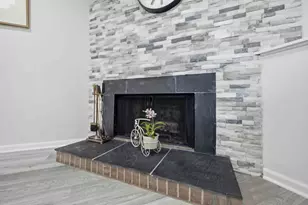 1115 Brandywyn Ln, Buffalo Grove, IL 60089 - Photo 14