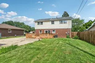 151 Muehl St, Lockport, IL 60441 - Photo 18