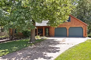 1112 Valencia Dr, Shorewood, IL 60404 - Photo 2