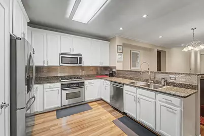 1379 Scarboro Road, Schaumburg, IL 60193 - Photo 8