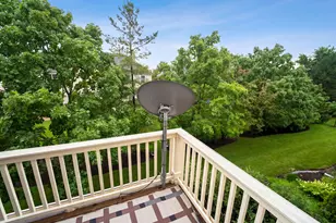 1379 Scarboro Rd, Schaumburg, IL 60193 - Photo 30