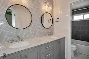 9035 Westminster Dr, Woodridge, IL 60517 - Photo 24