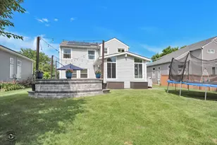 9035 Westminster Dr, Woodridge, IL 60517 - Photo 32
