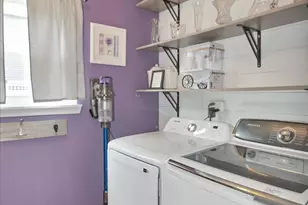 9035 Westminster Dr, Woodridge, IL 60517 - Photo 14