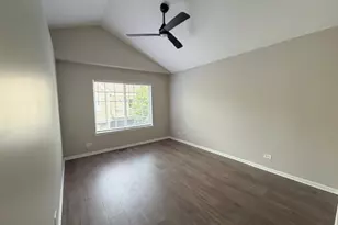 2350 Twilight Dr, Aurora, IL 60503 - Photo 10
