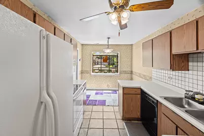 196 Grove Avenue #B, Des Plaines, IL 60016 - Photo 12