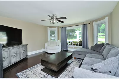 10116 N Main Street, Richmond, IL 60071 - Photo 2