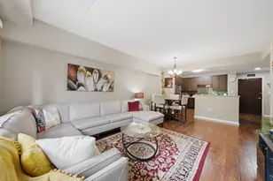 105 Lakeview Dr, Bloomingdale, IL 60108 - Photo 6
