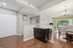 105 Lakeview Dr, Bloomingdale, IL 60108 - Photo 8
