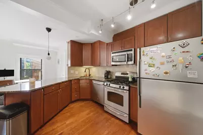 2013 W Crystal Street #1F, Chicago, IL 60622 - Photo 8